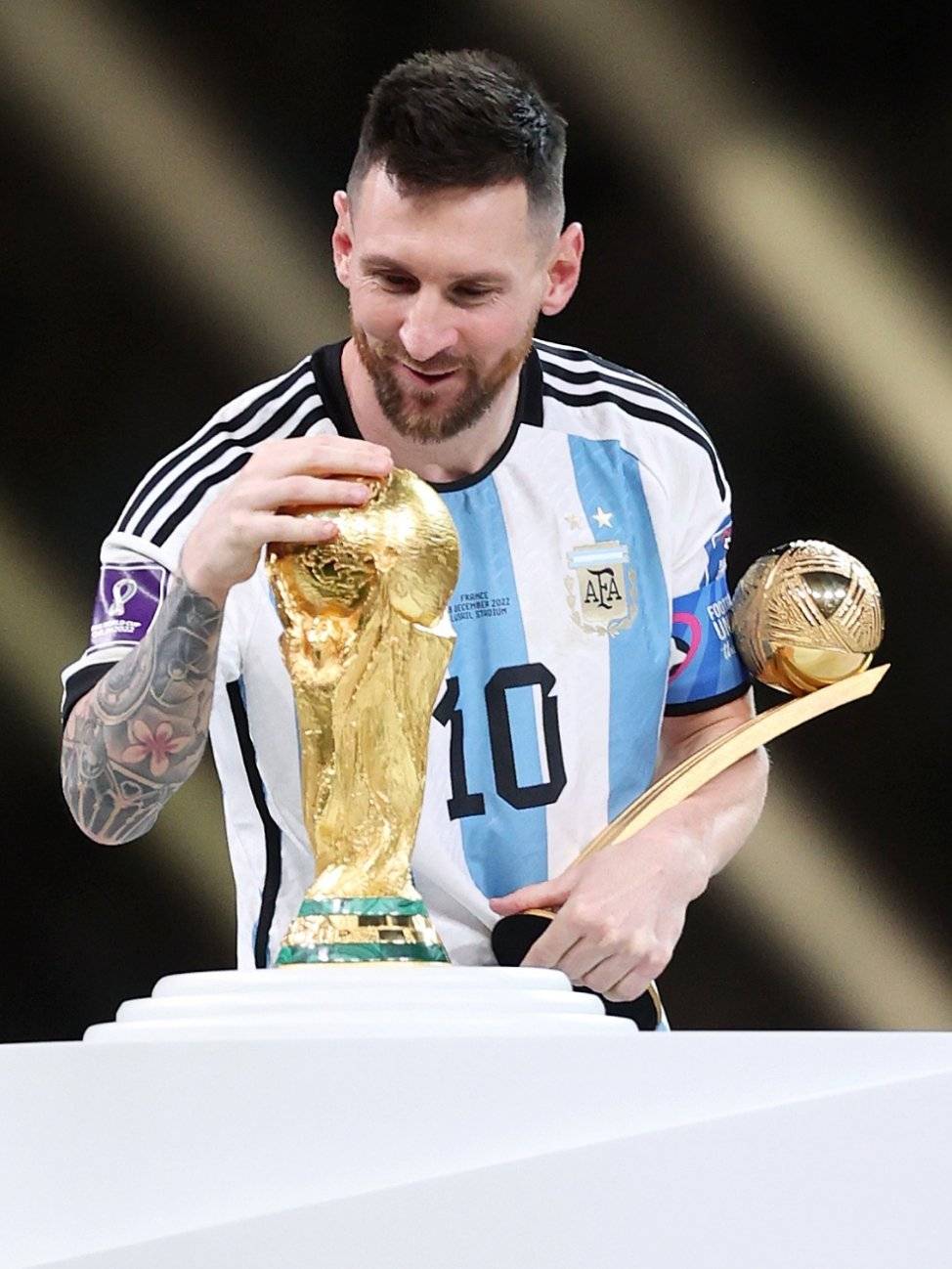 利奠定了基 利奠定了基