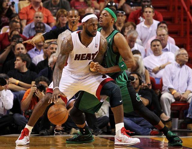 锁定季后赛 锁定季后赛